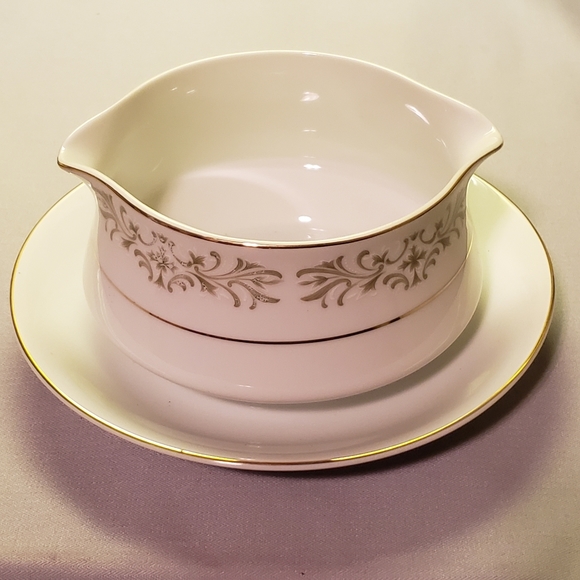 Vtg Gravy Boat/Attached Plate Allegro # RW ALL - Picture 2 of 9